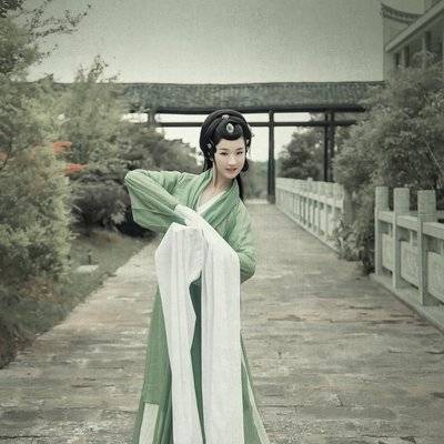 汉服模特