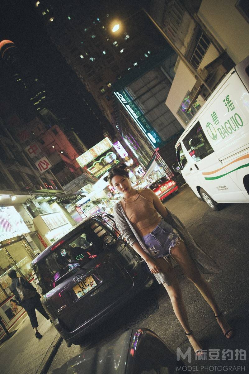 夜景模特