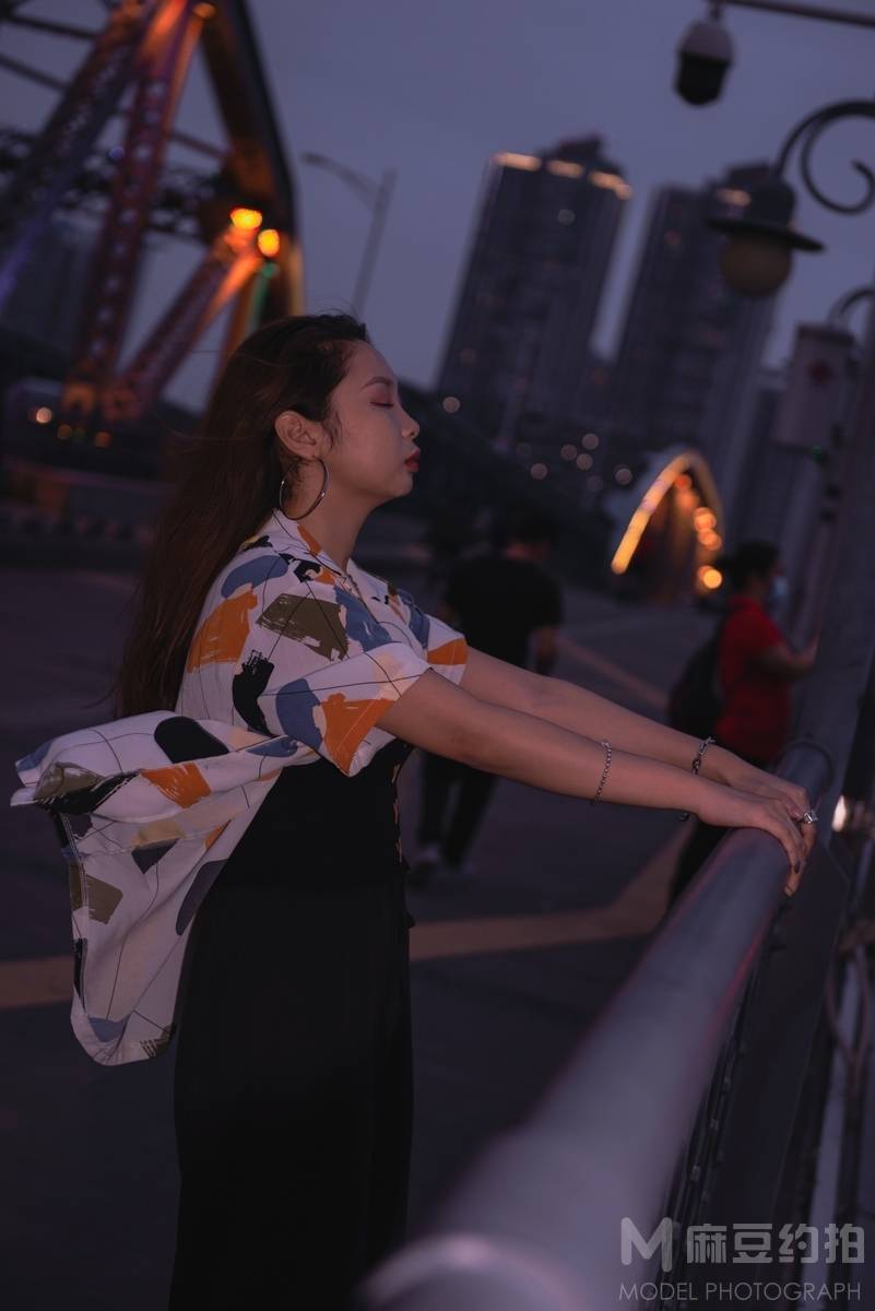 夜景模特