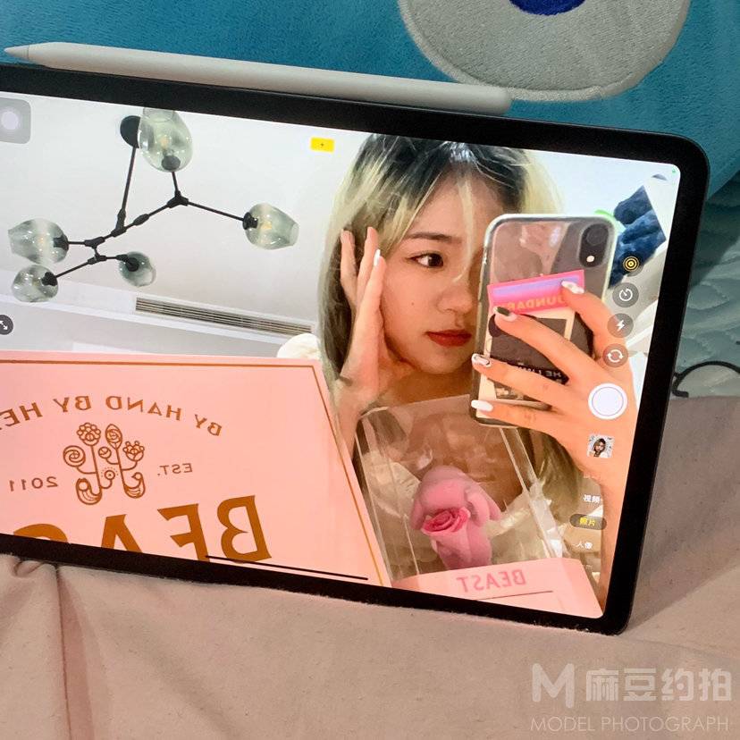 校园模特