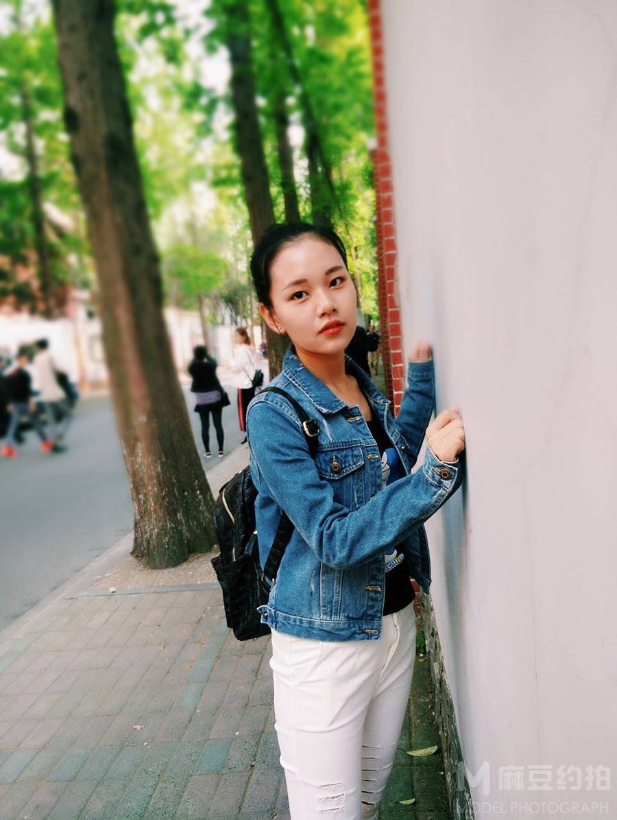 校园模特