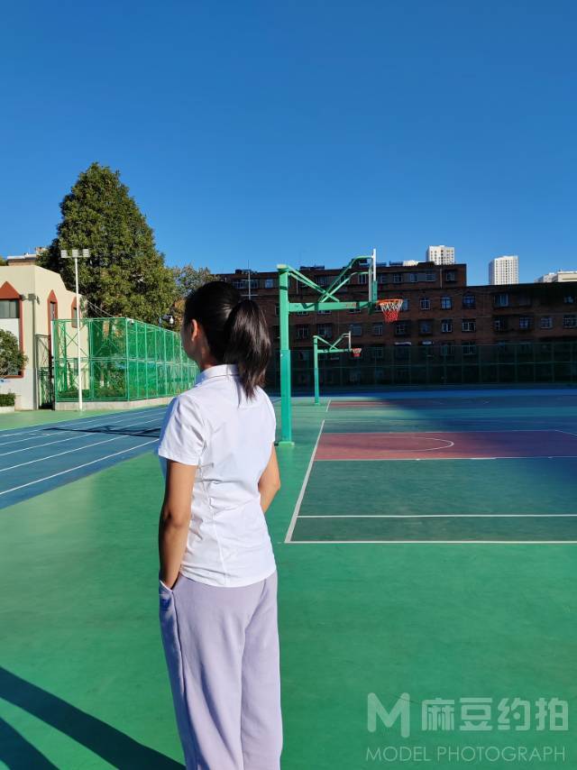 校园模特