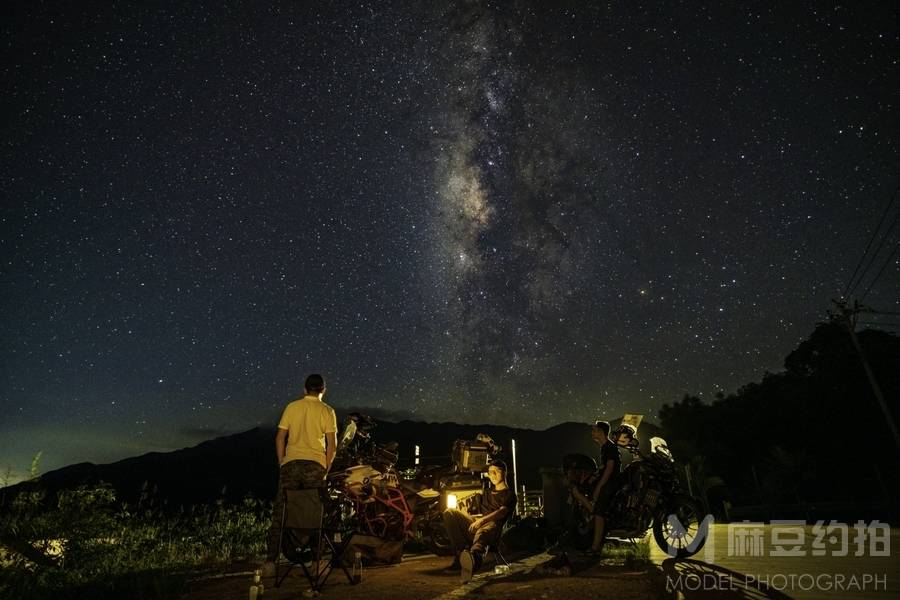 夜景模特