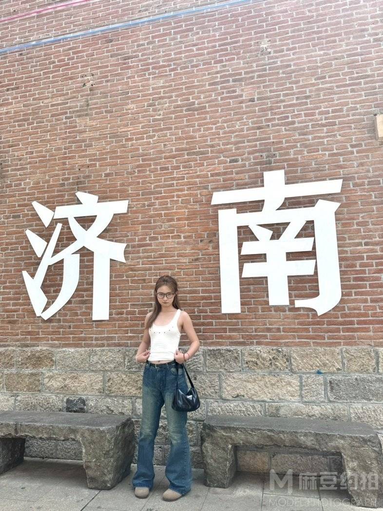 纪实模特