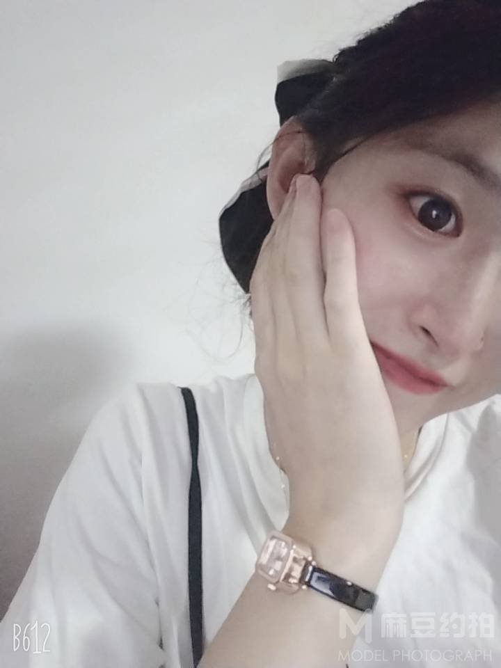 纪实模特