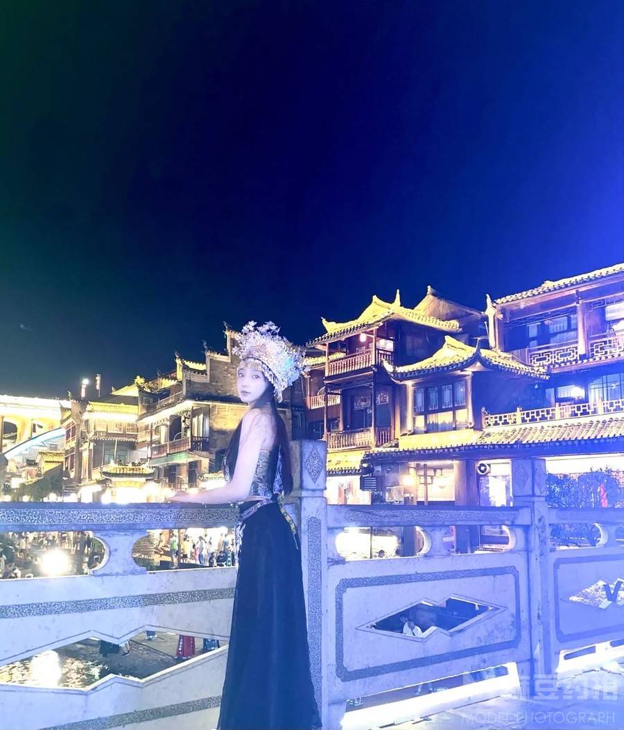 夜景模特