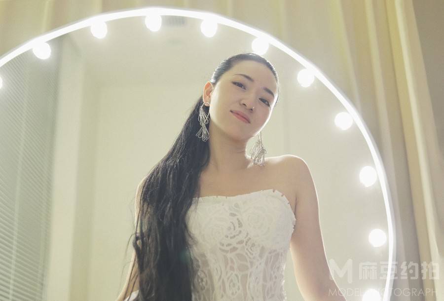 妆容模特