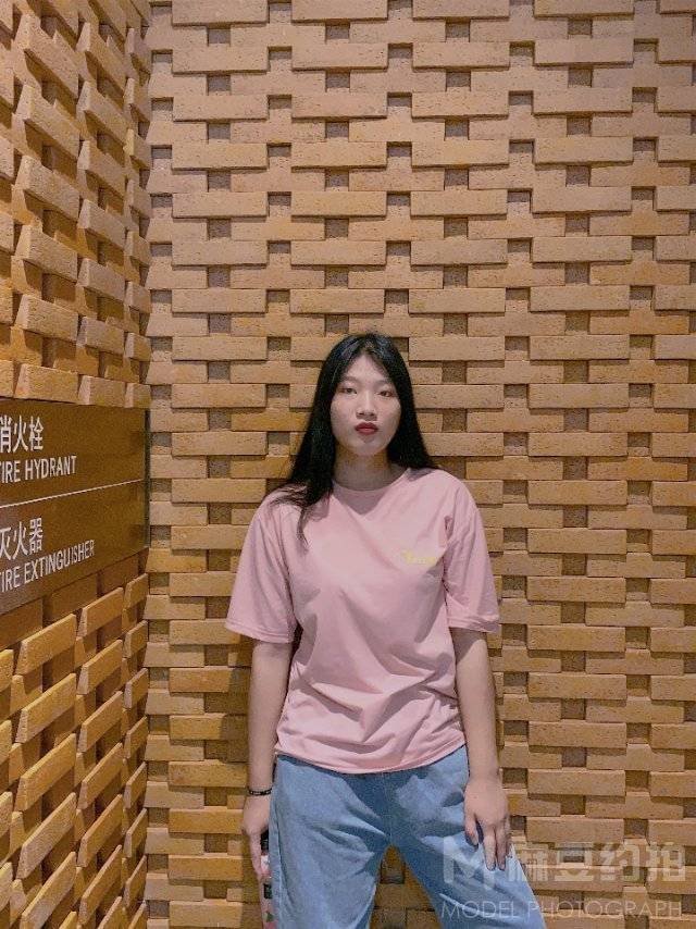 纪实模特