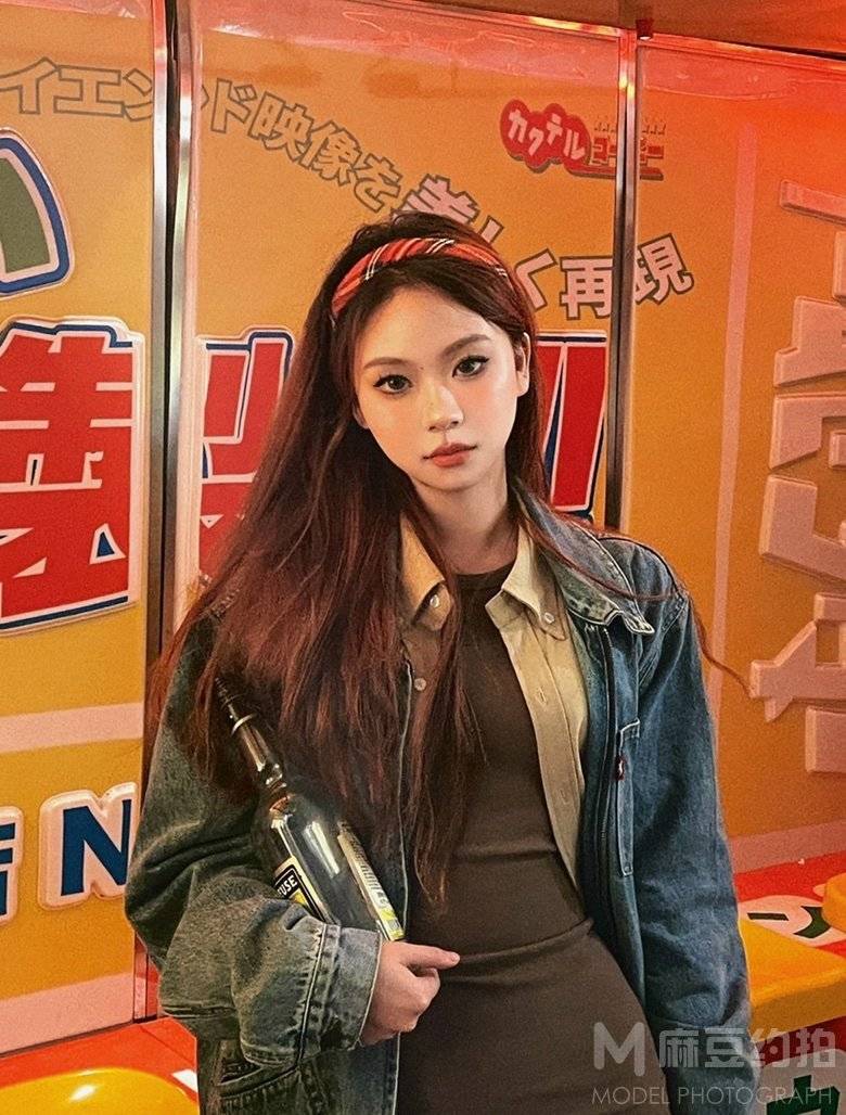 妆容模特