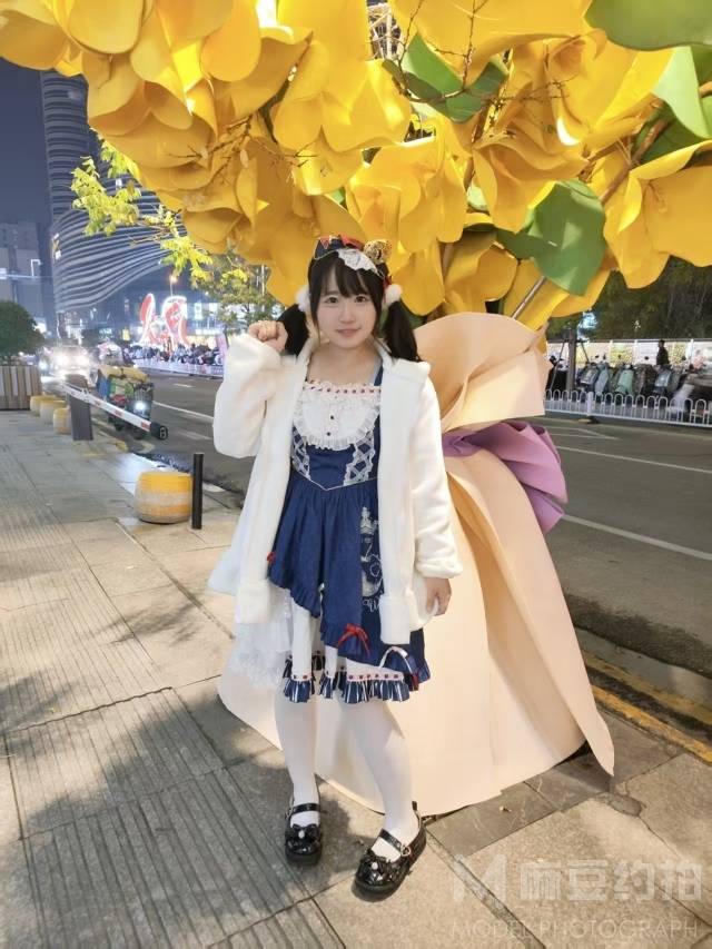 清新模特