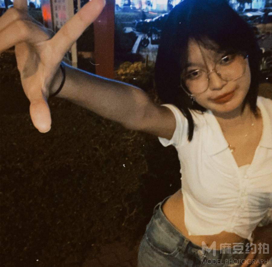 胶片模特