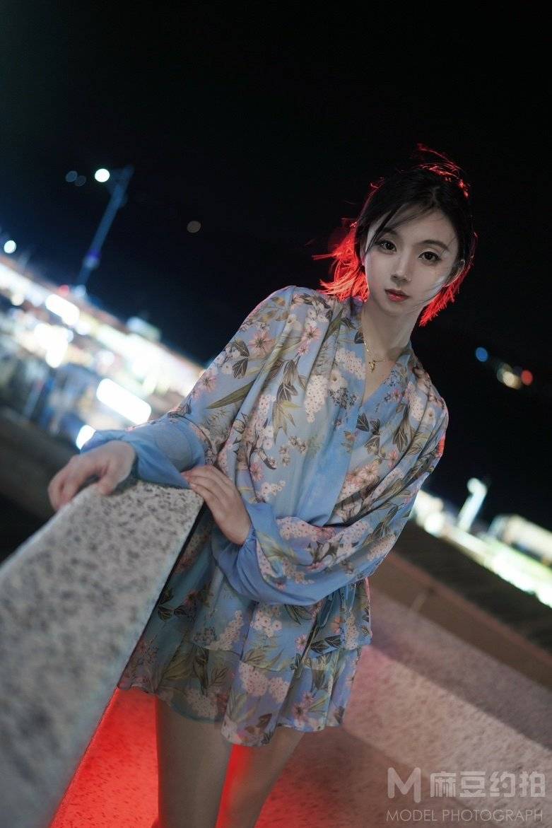 夜景模特