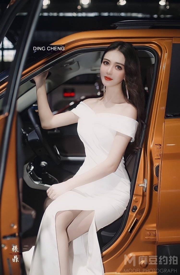 纪实模特