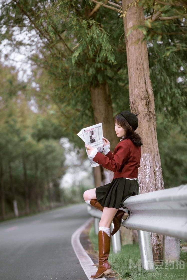 情绪模特