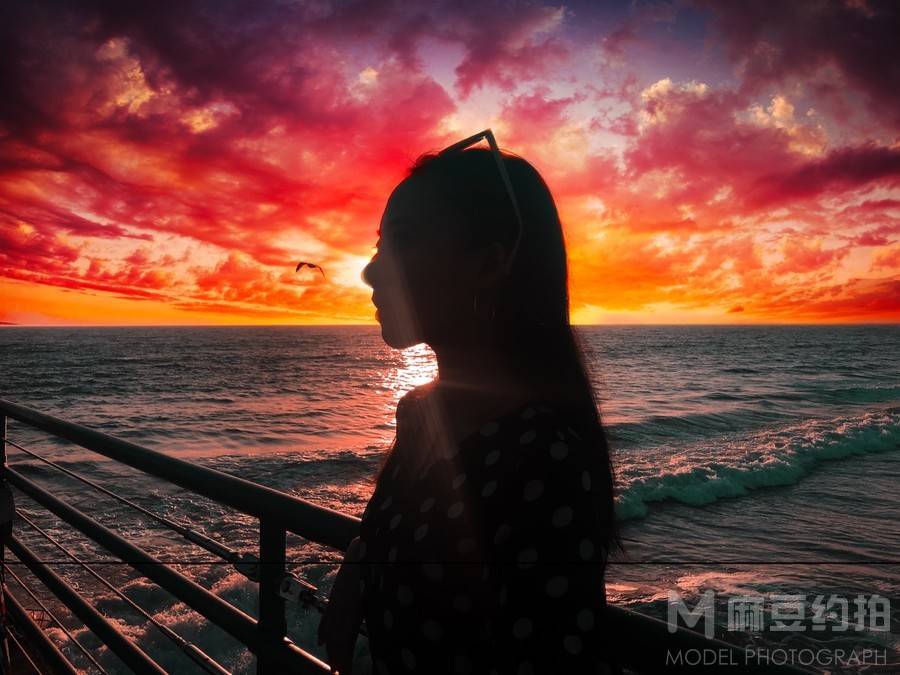情绪模特