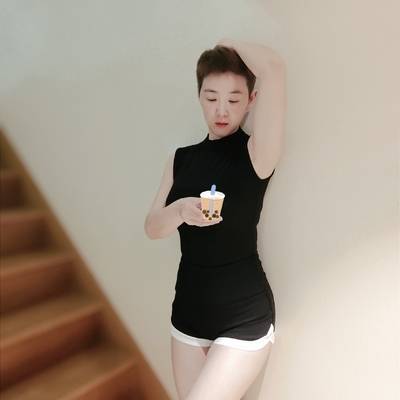 宝丽来模特