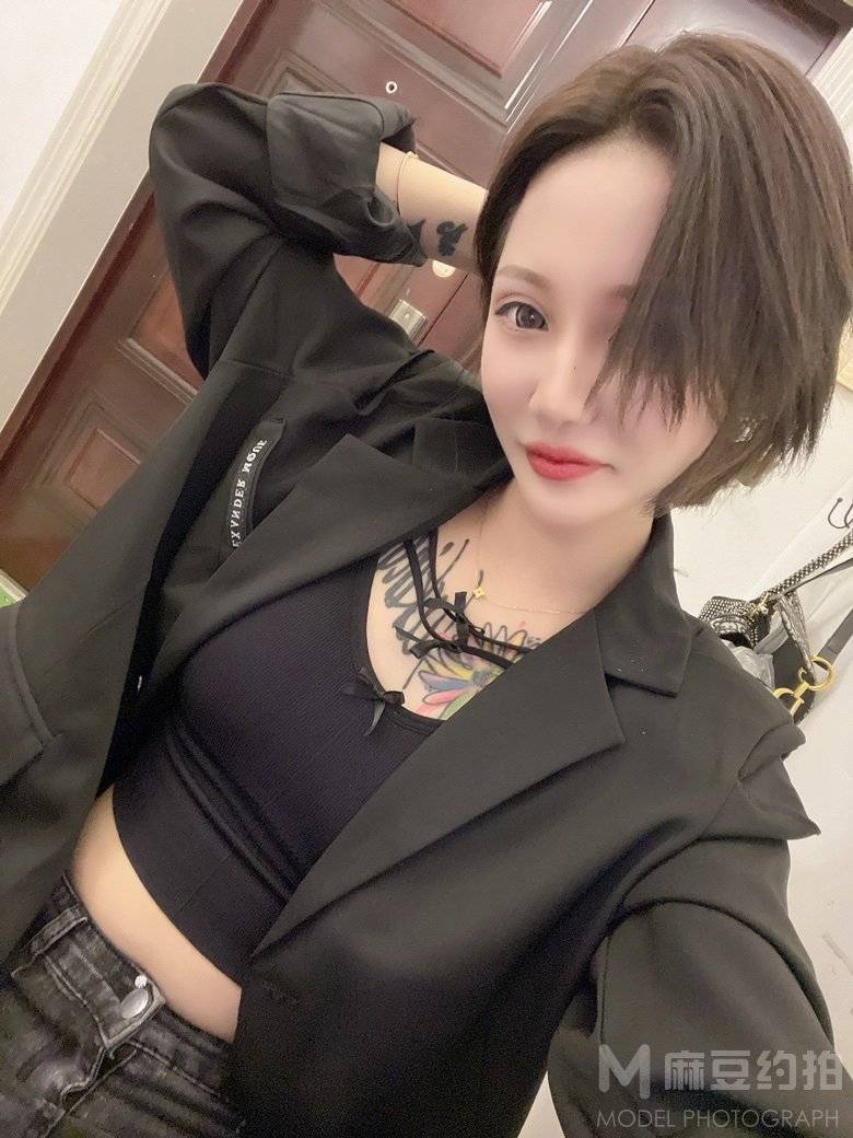 暗黑模特