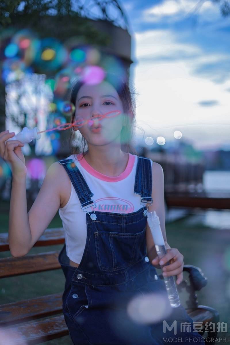 校园模特