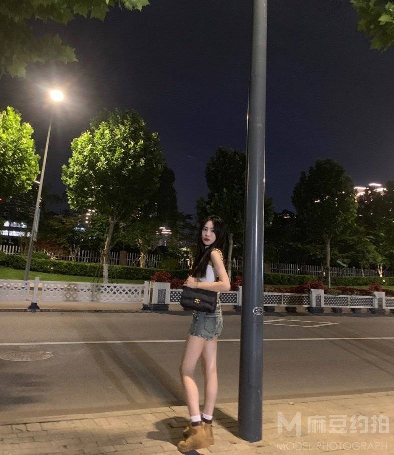 夜景模特