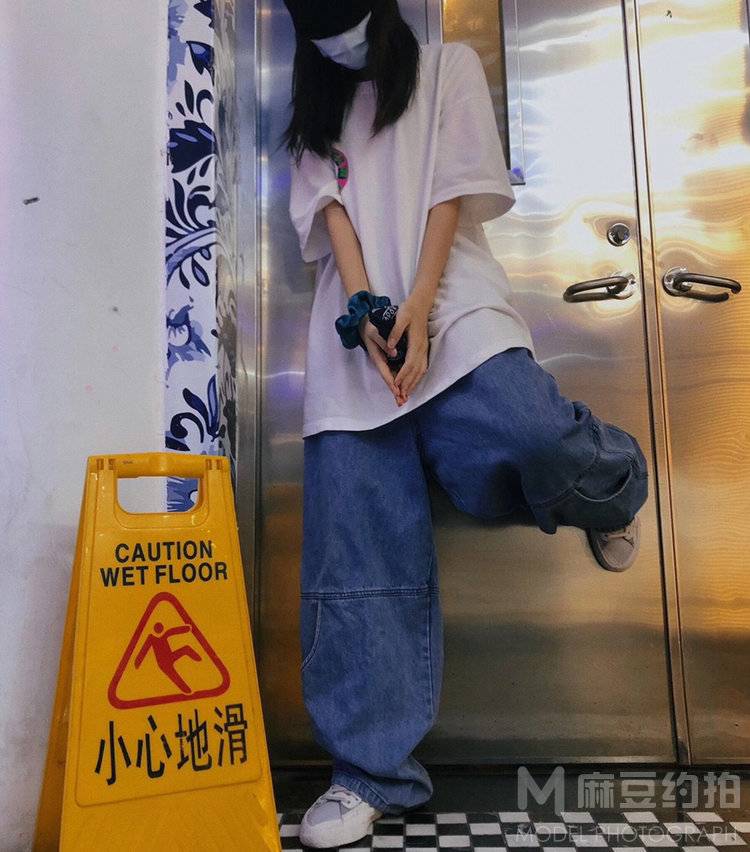 黑白模特