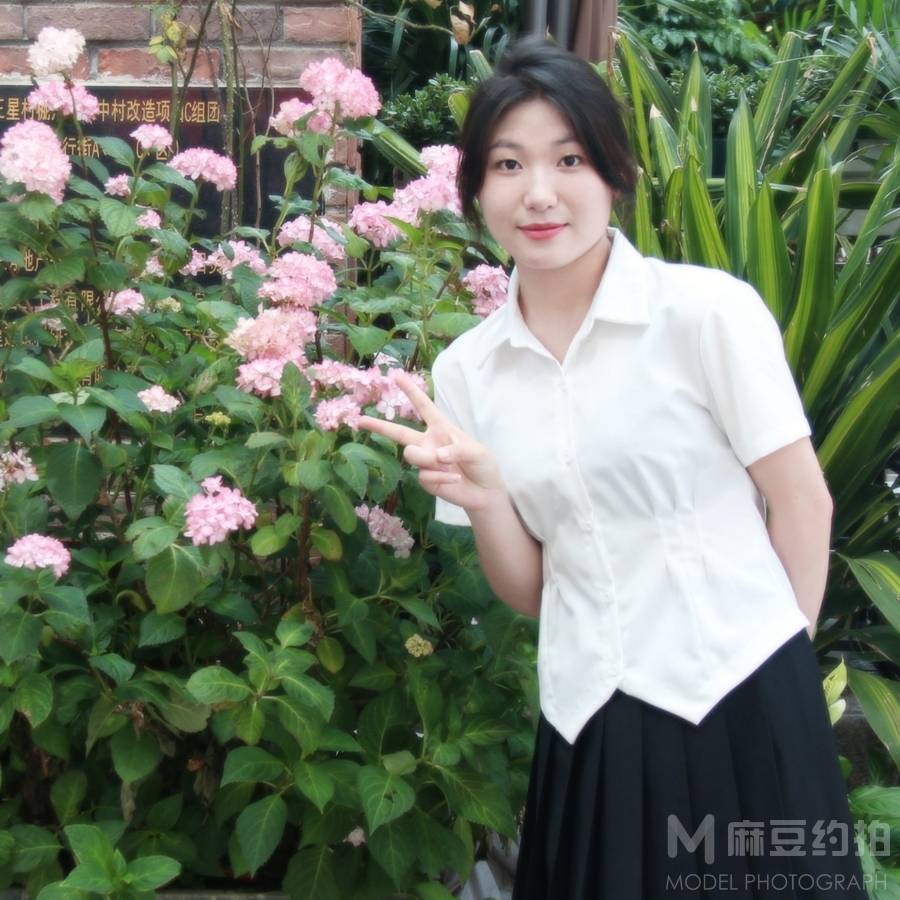 校园模特