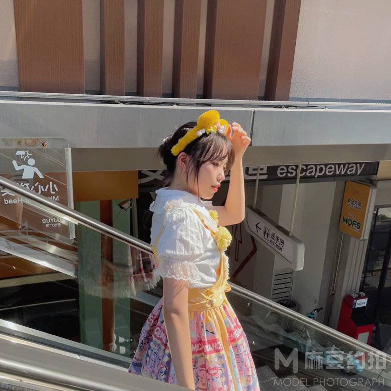 校园模特