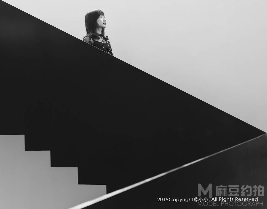 黑白模特