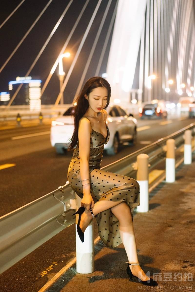 夜景模特