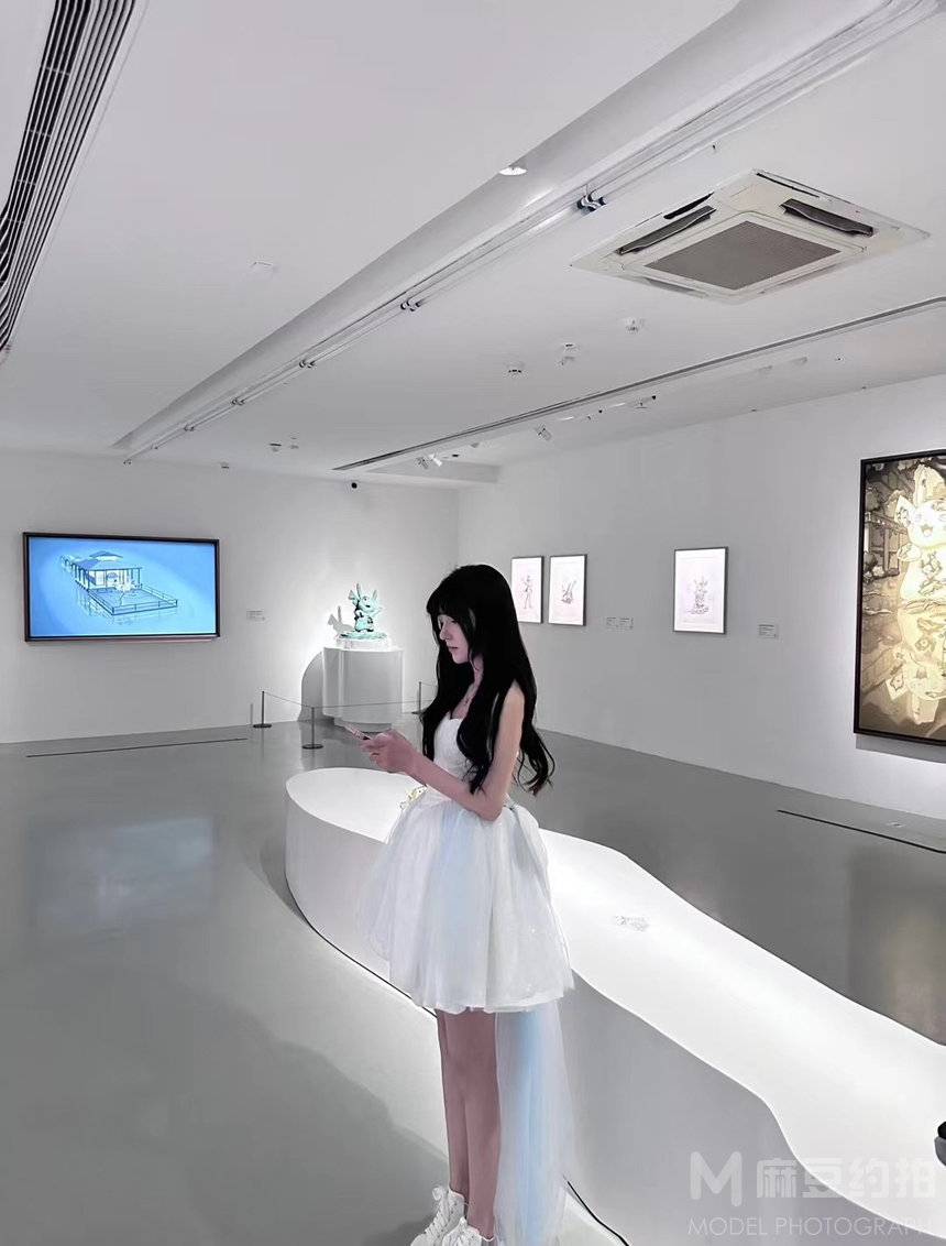 校园模特
