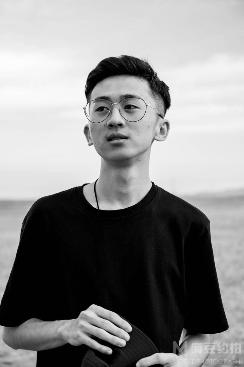 黑白模特