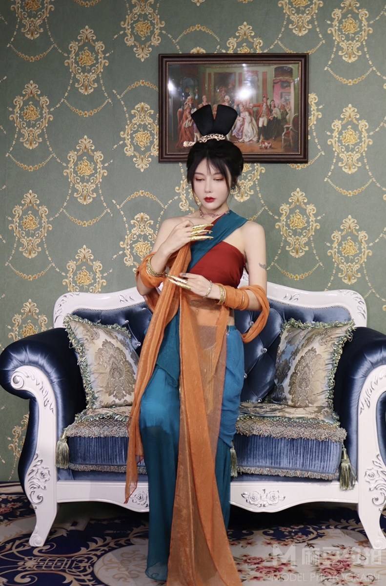 妆容模特