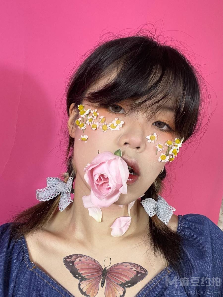 妆容模特