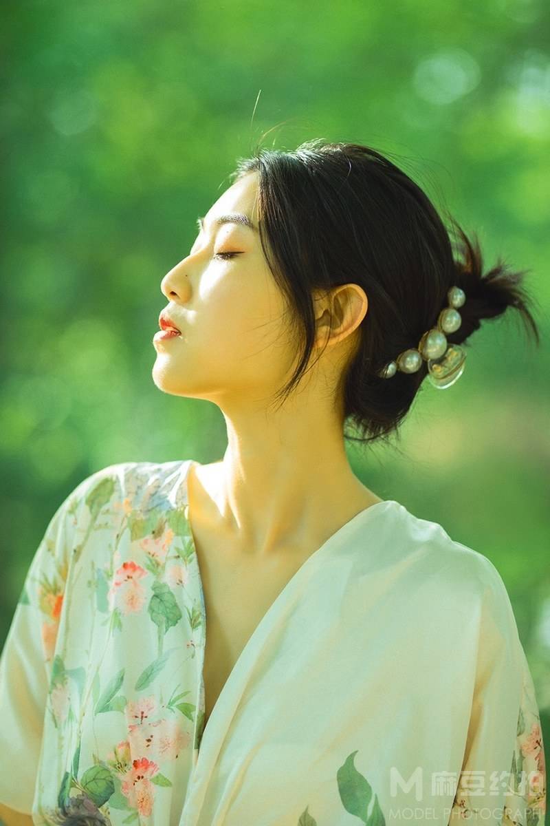 胶片模特