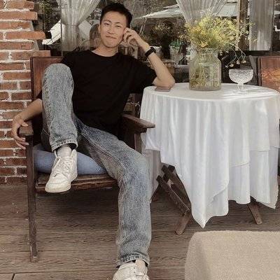 黑白模特