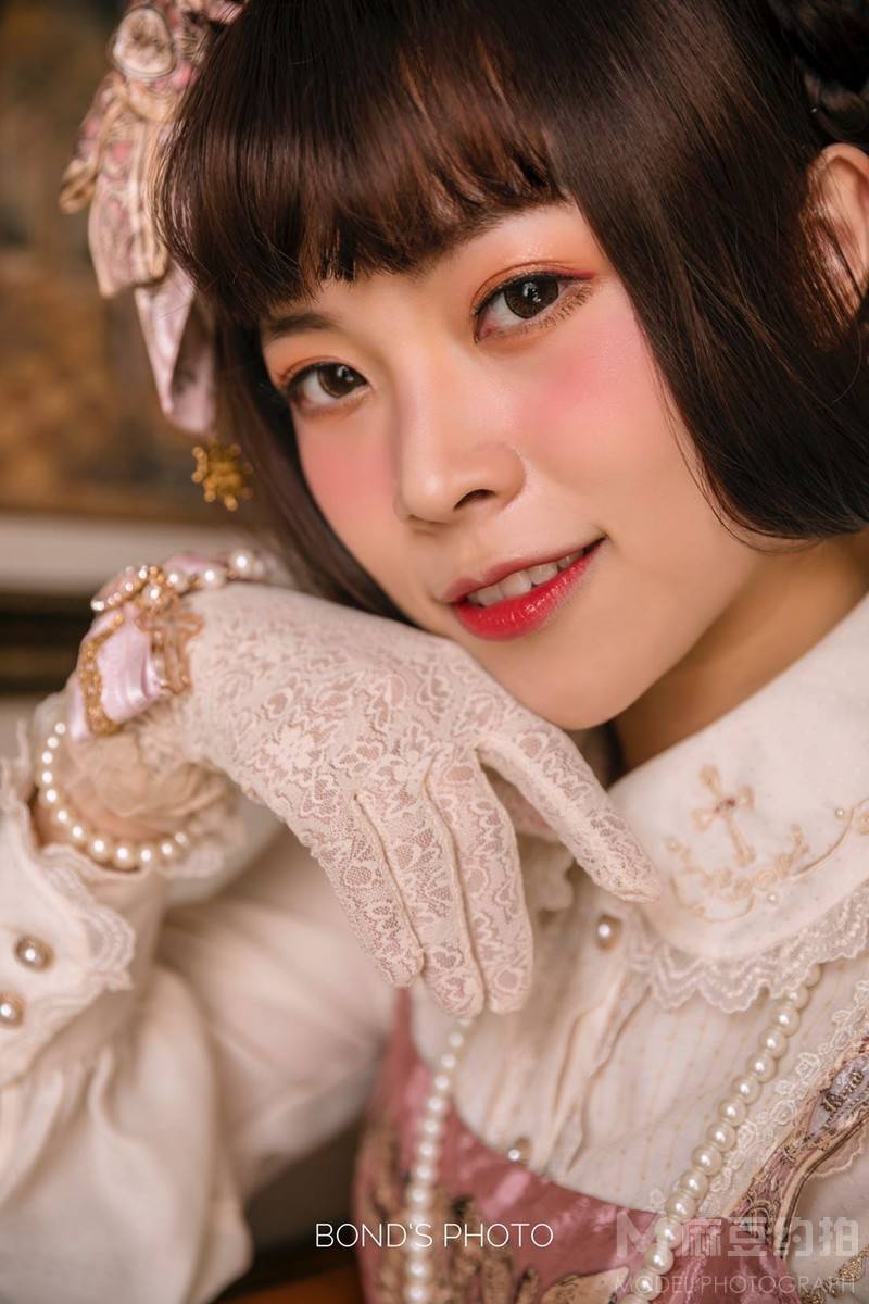 妆容模特