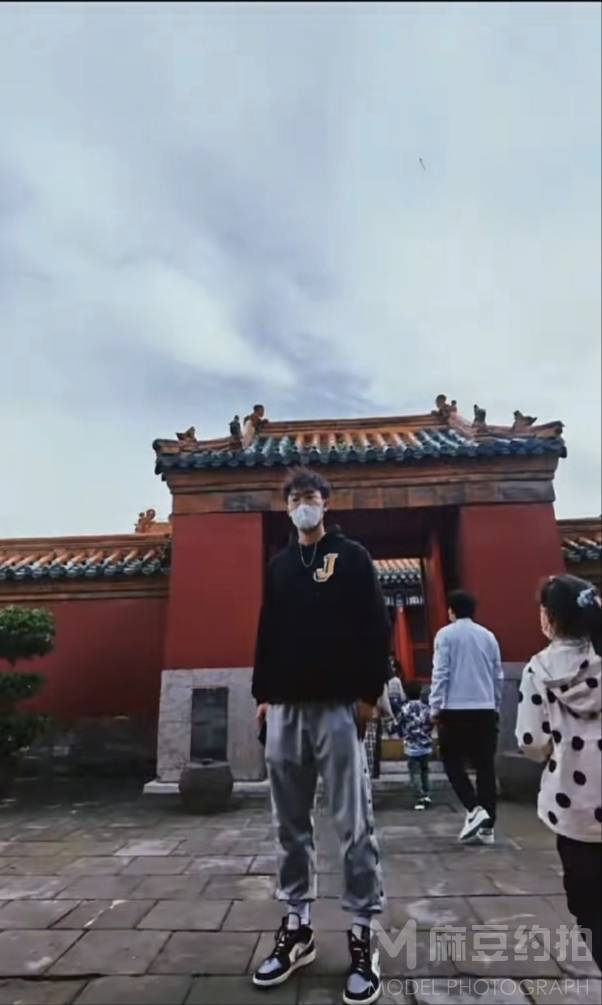 纪实模特