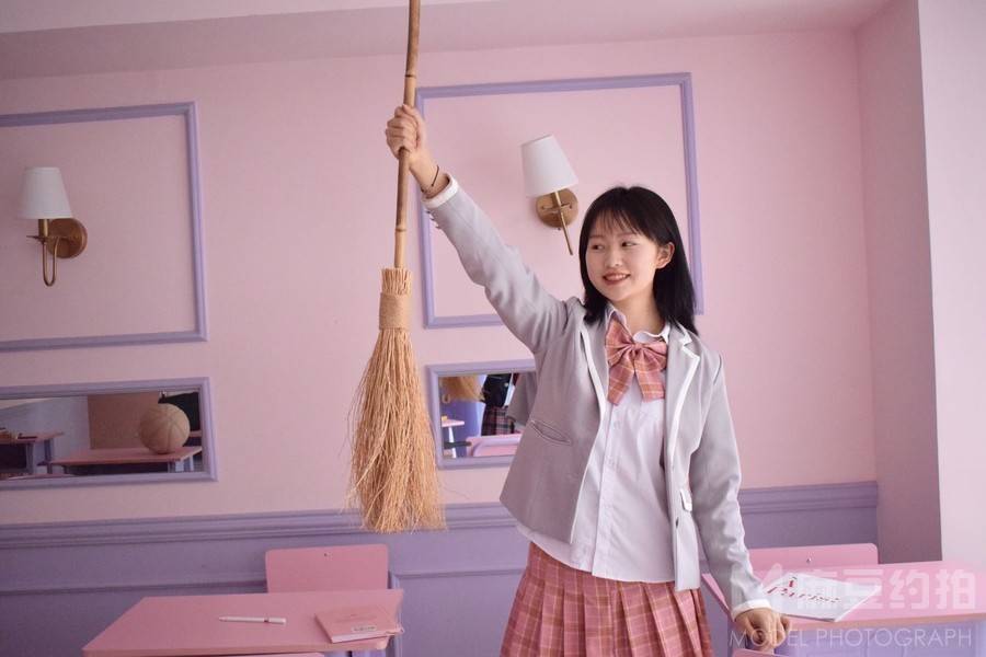 校园模特