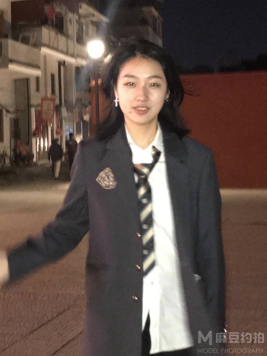 宝丽来模特