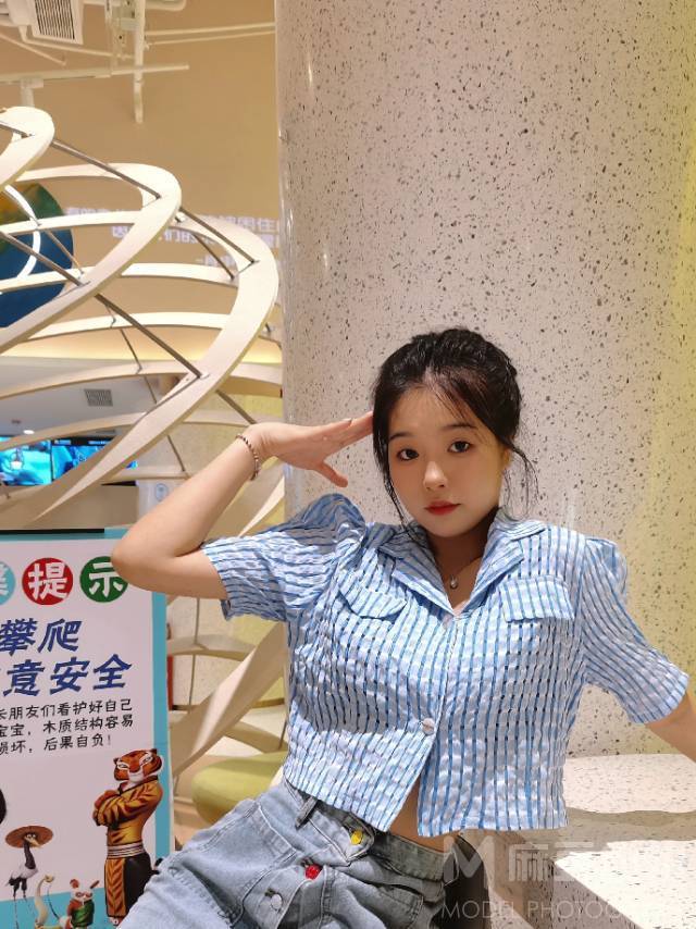 校园模特