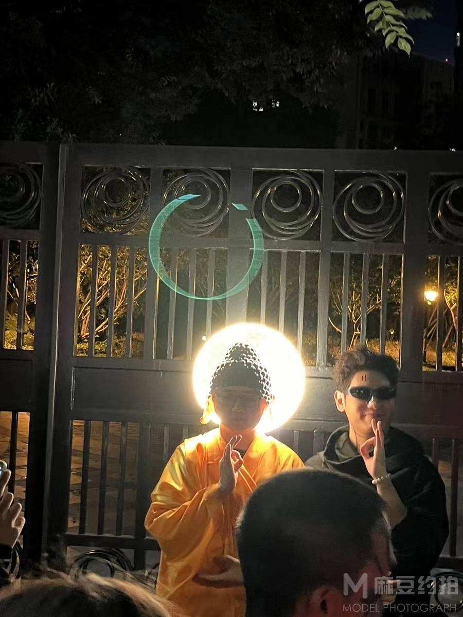 情侣模特