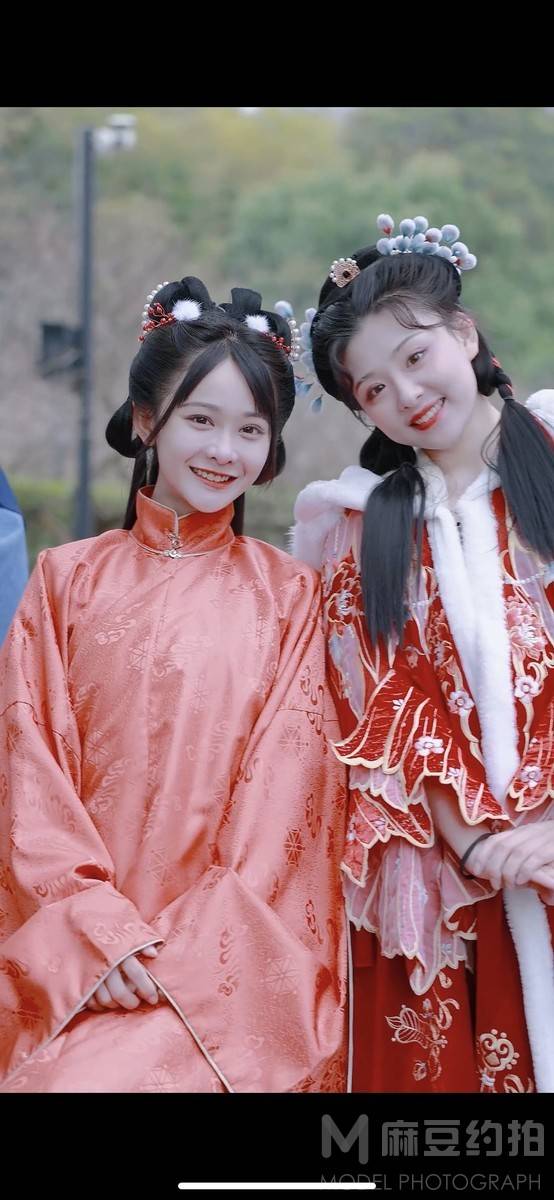 汉服模特