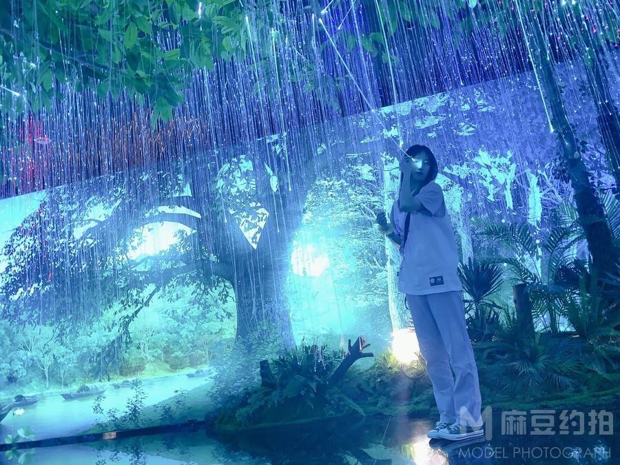 校园模特