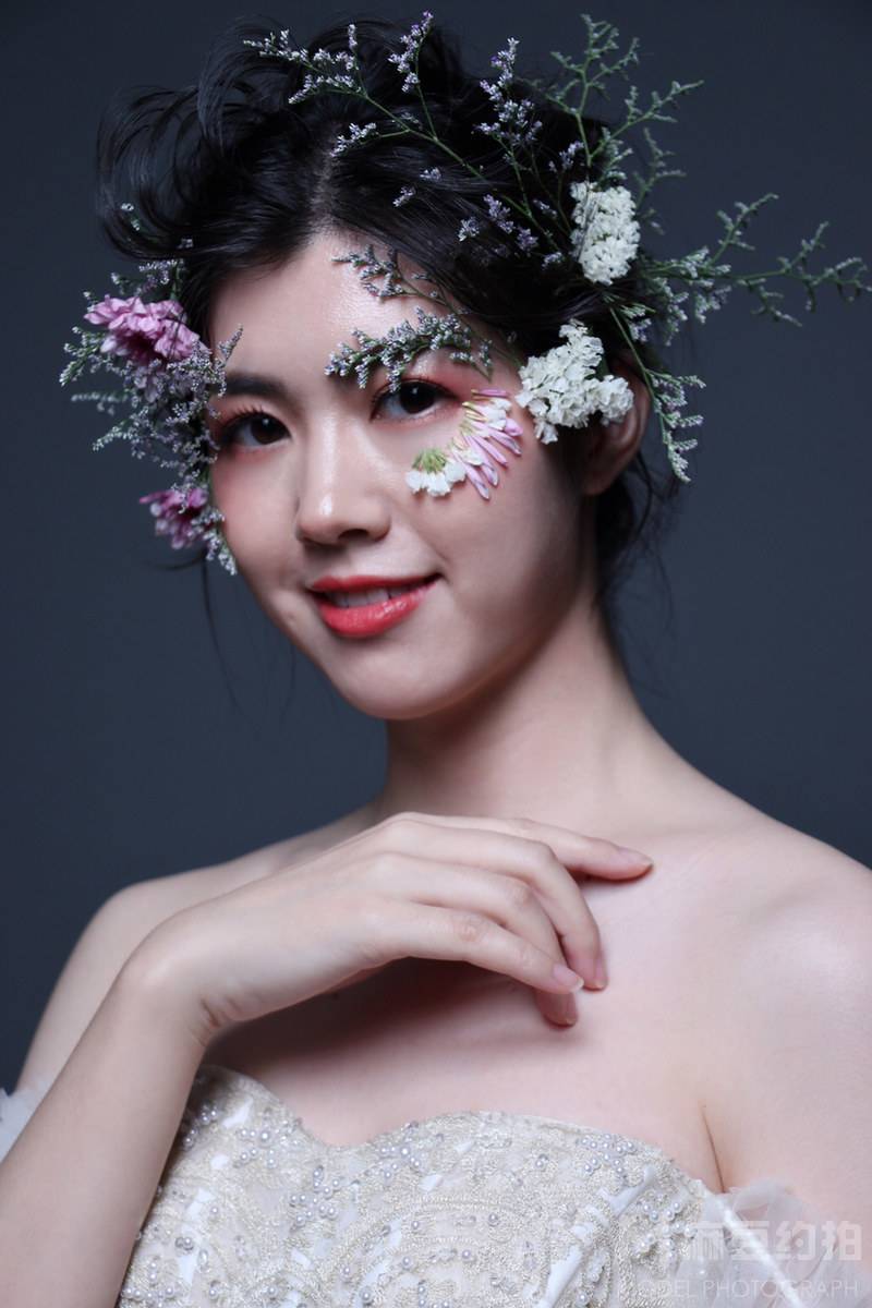妆容模特