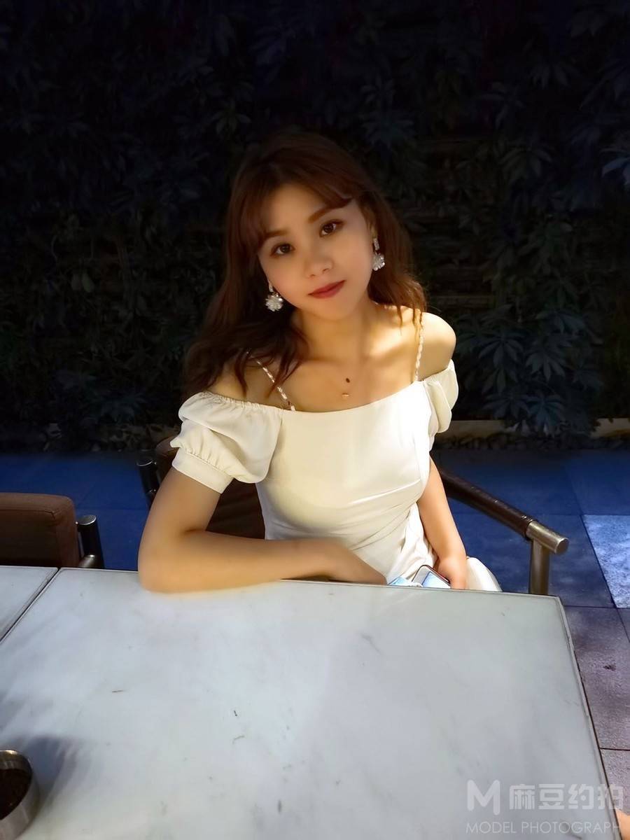 纪实模特