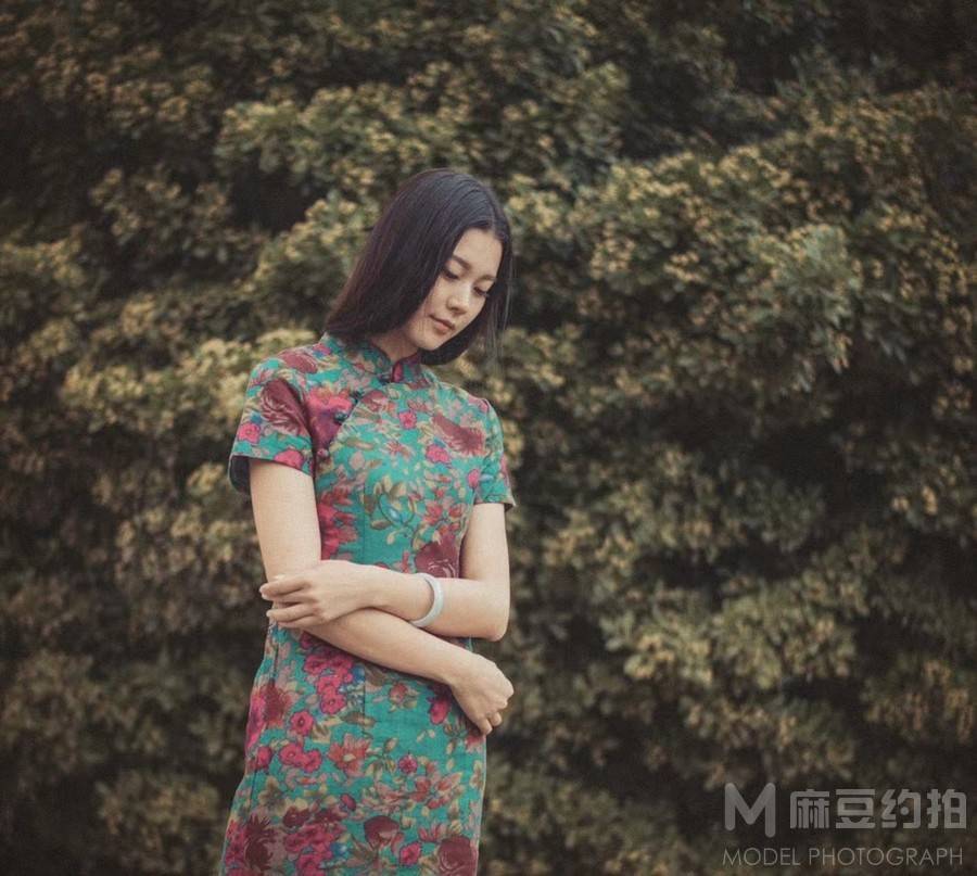 黑白模特