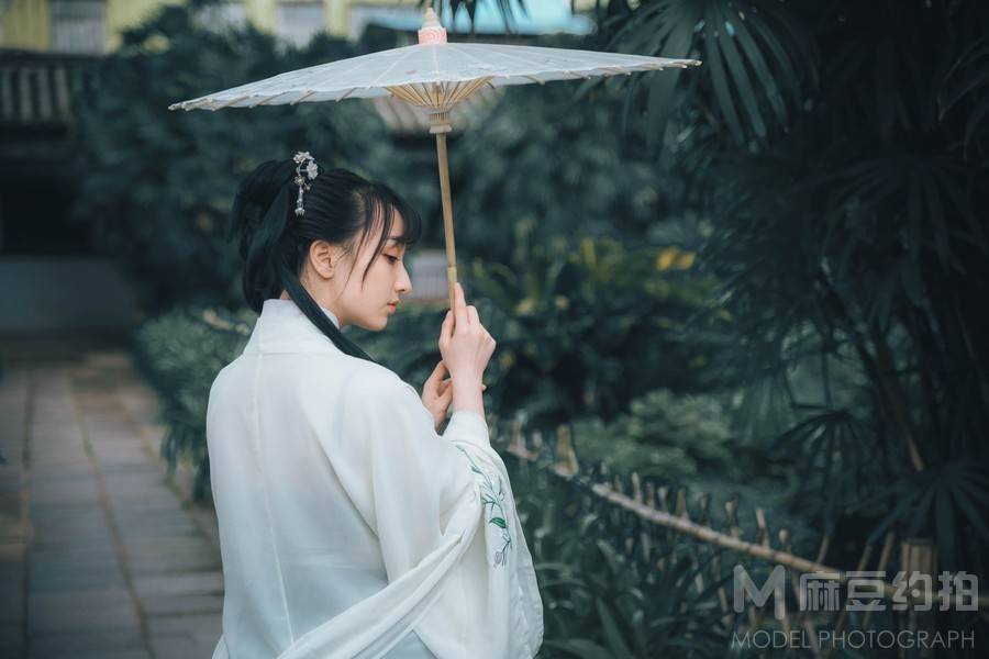 汉服模特