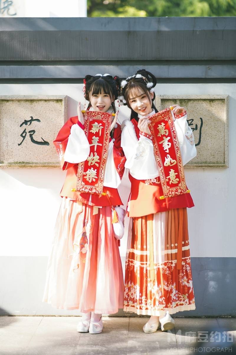 汉服模特