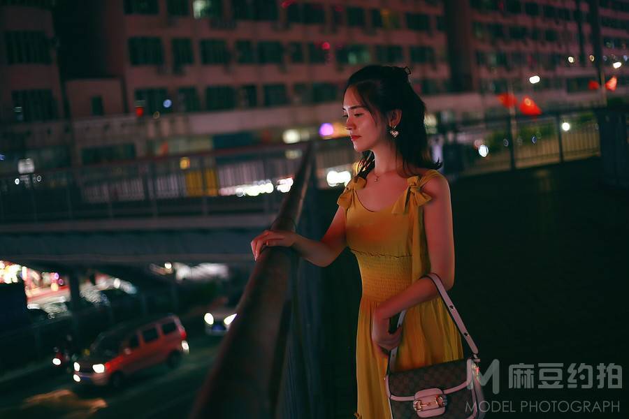 夜景模特