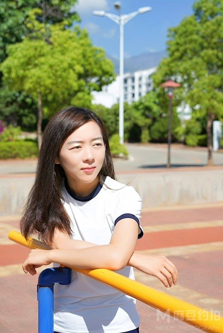校园模特