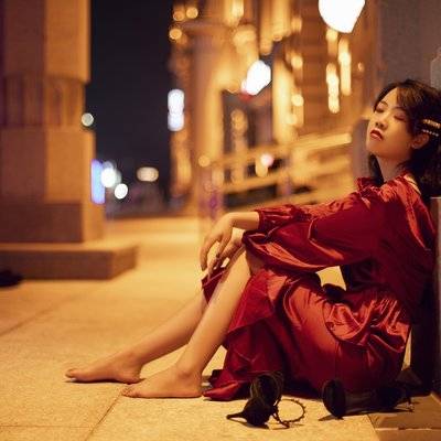 情绪模特